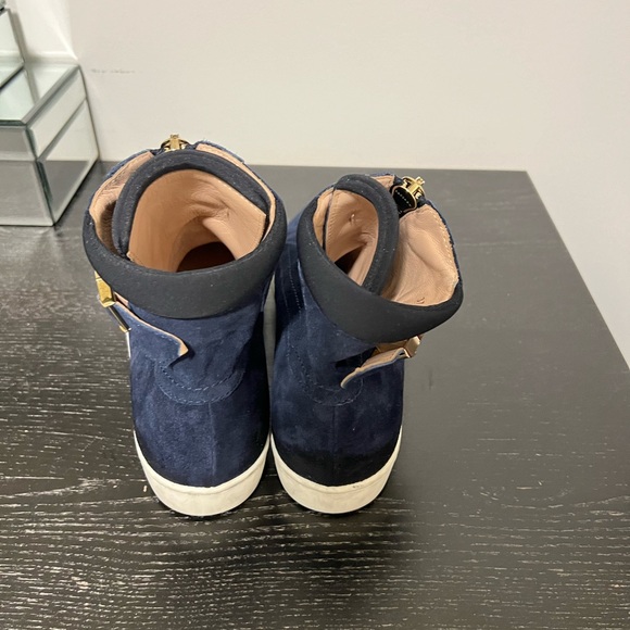 Blue suede ankle boots. Size 37 - Picture 3 of 5